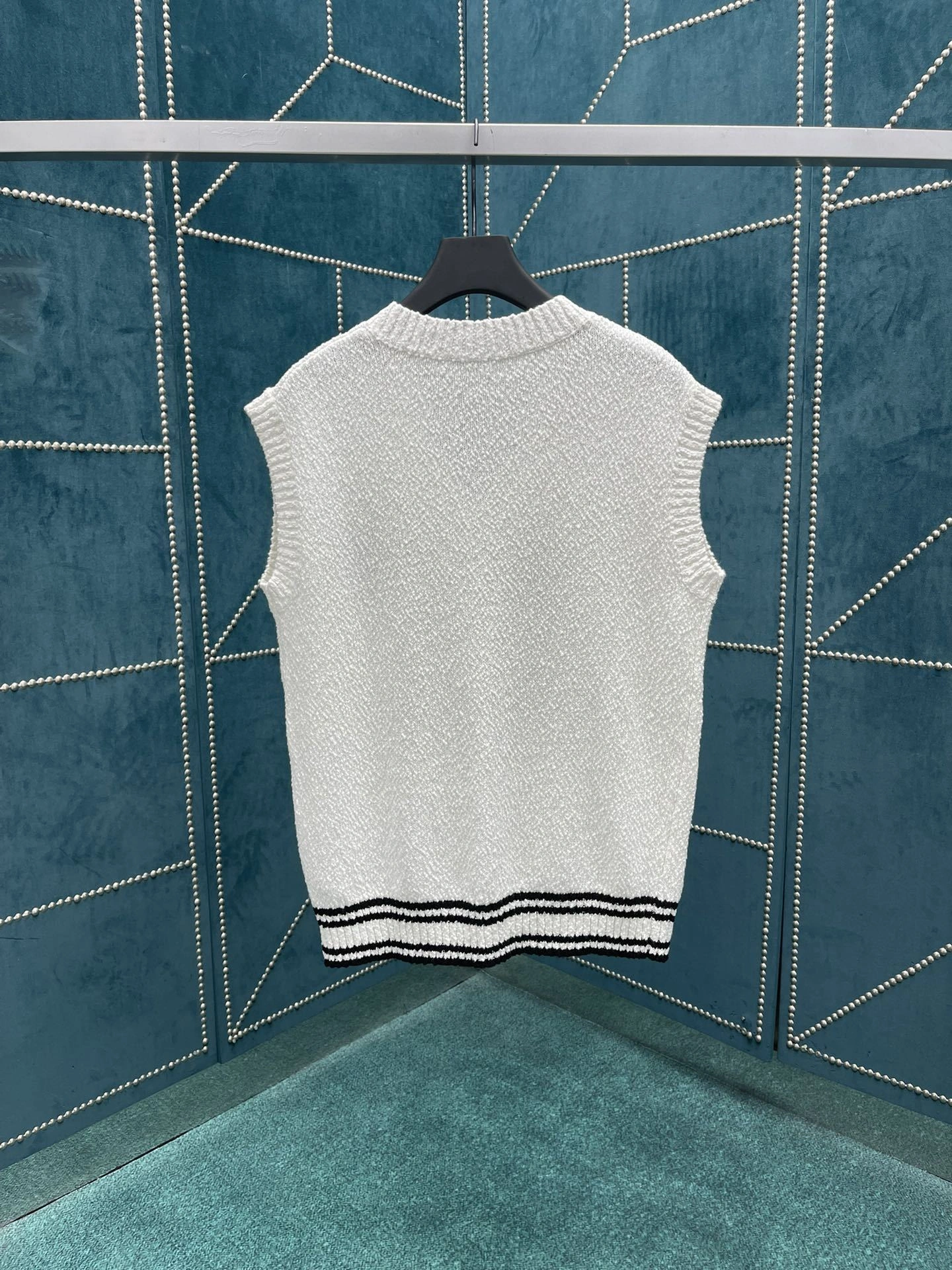 wg.luxury- 4ior Diamond embroidery item:E-F409D2815